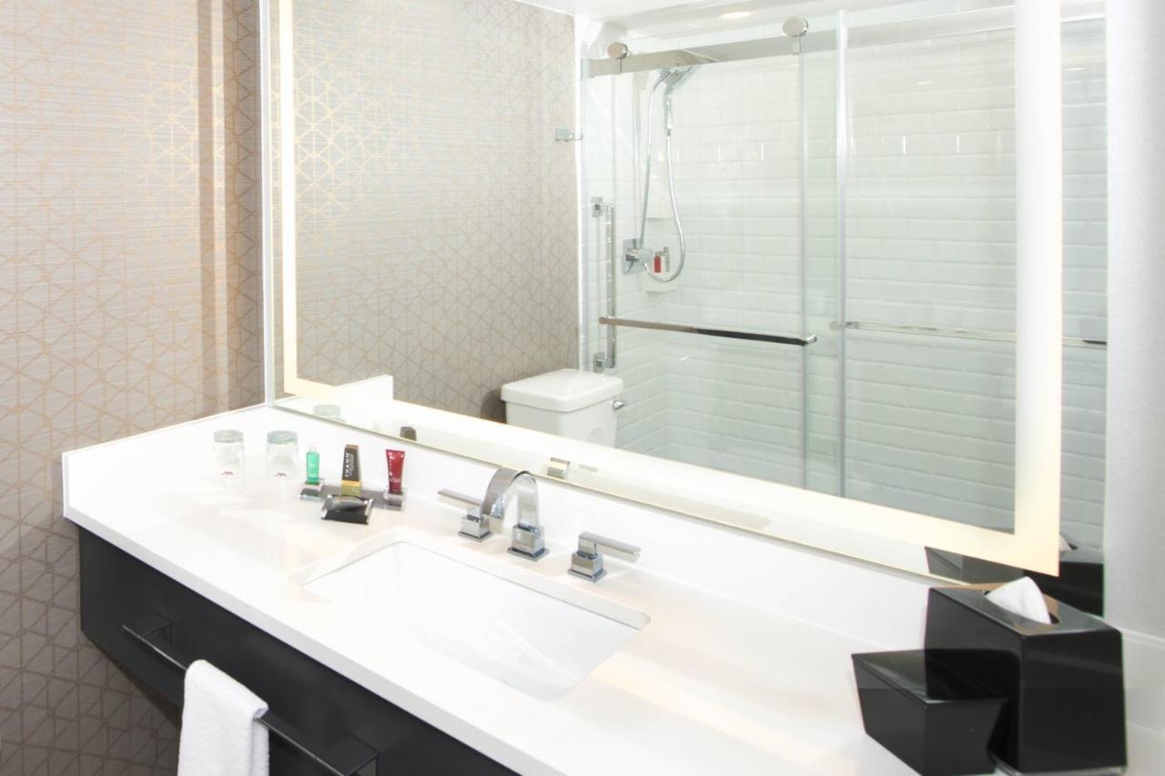 Seattle Airport Marriott Hotel SeaTac Bagian luar foto